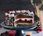 Schwarzwaelder Kirschtorte.jpg